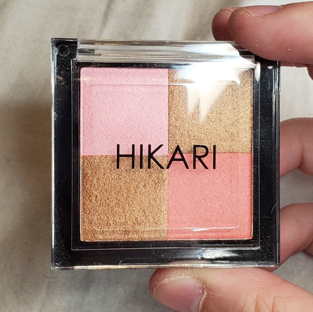 Hikari Shimmer Bronzer